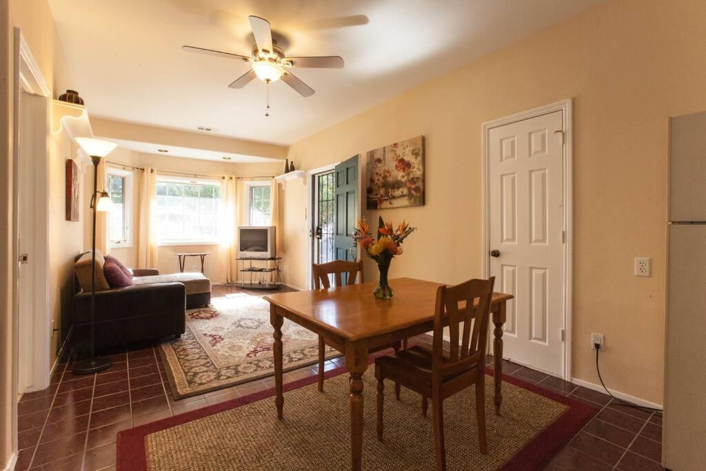 Castlegate Guest Apartment Виста Экстерьер фото
